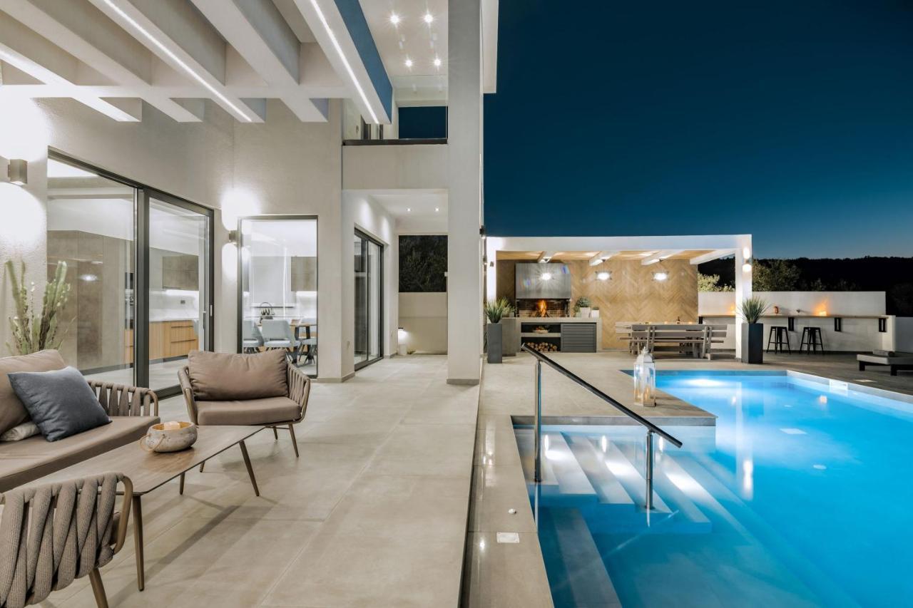 Villa Vatia